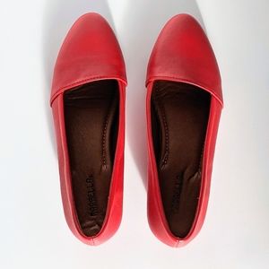 Red Flat Shoes